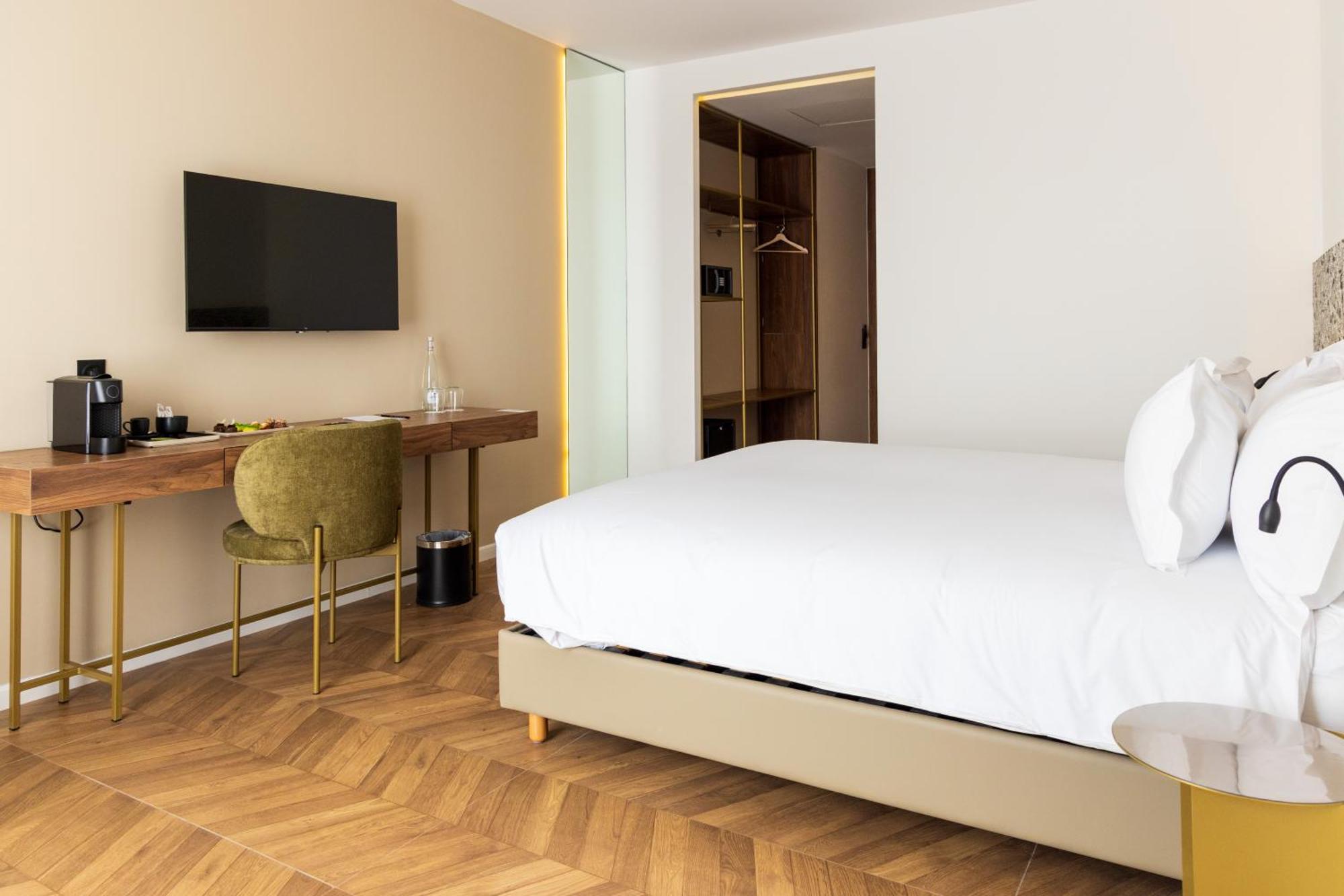 Diagonal Hotel Tangier Bagian luar foto