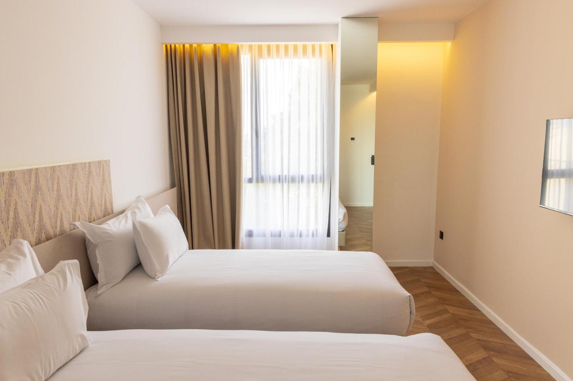 Diagonal Hotel Tangier Bagian luar foto