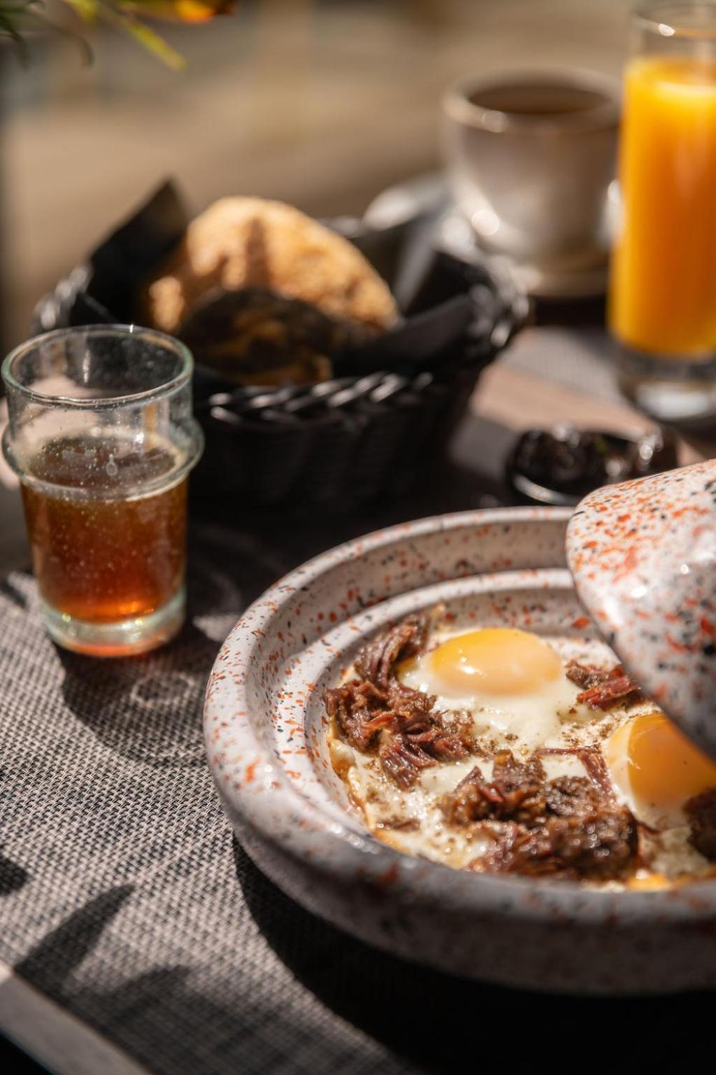 Diagonal Hotel Tangier Bagian luar foto